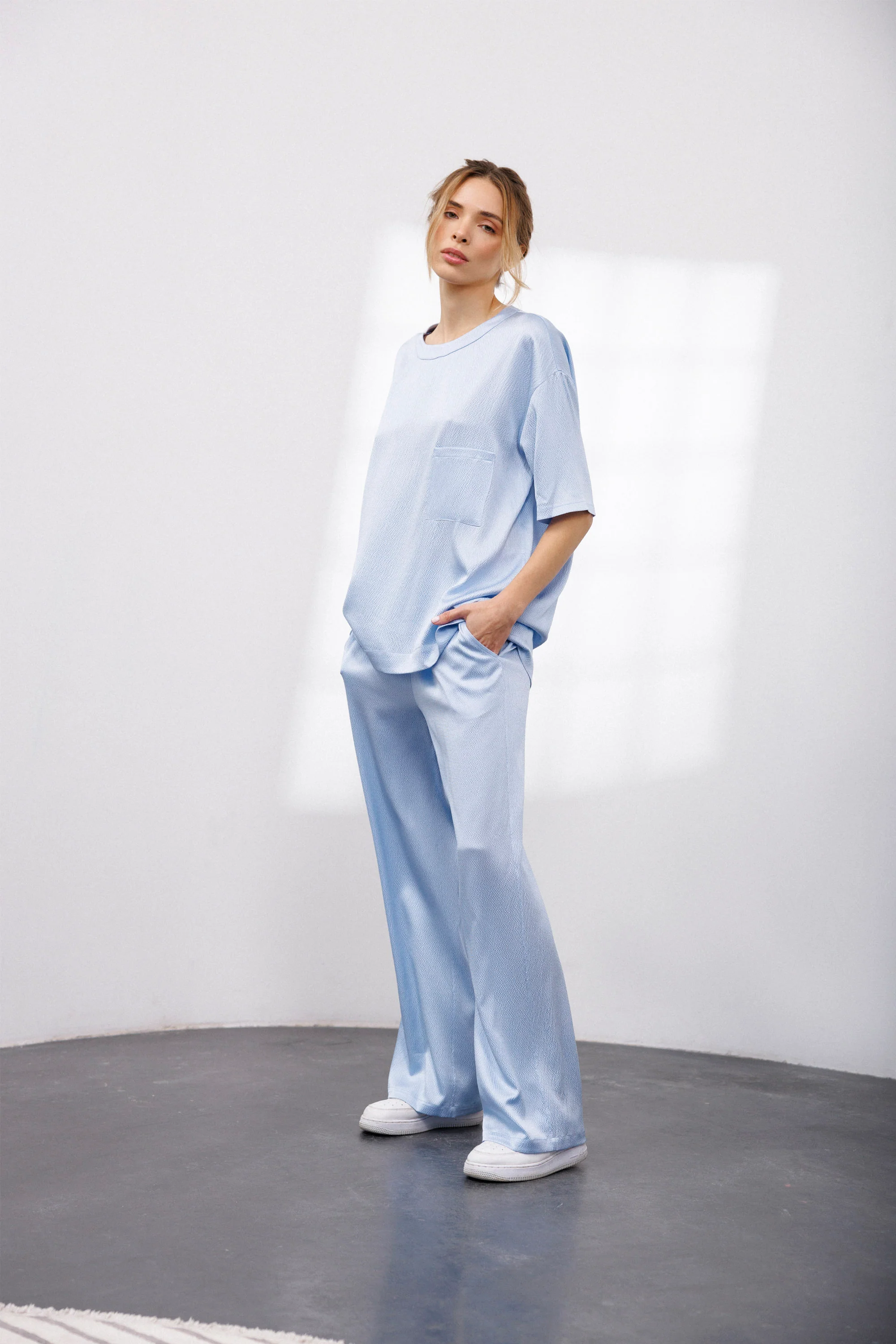 Bubble Silk Relaxed Pants in Sky Blue