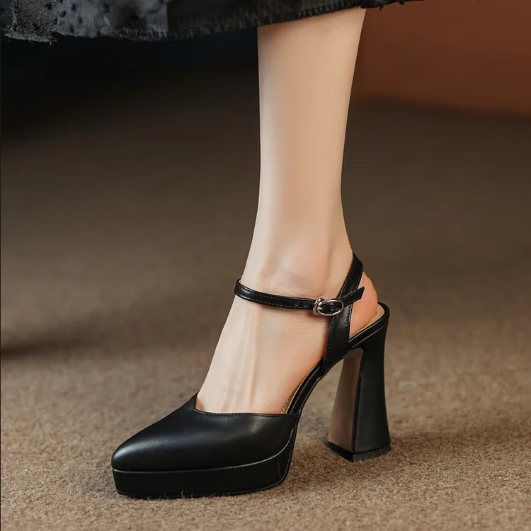 Pravia Heels