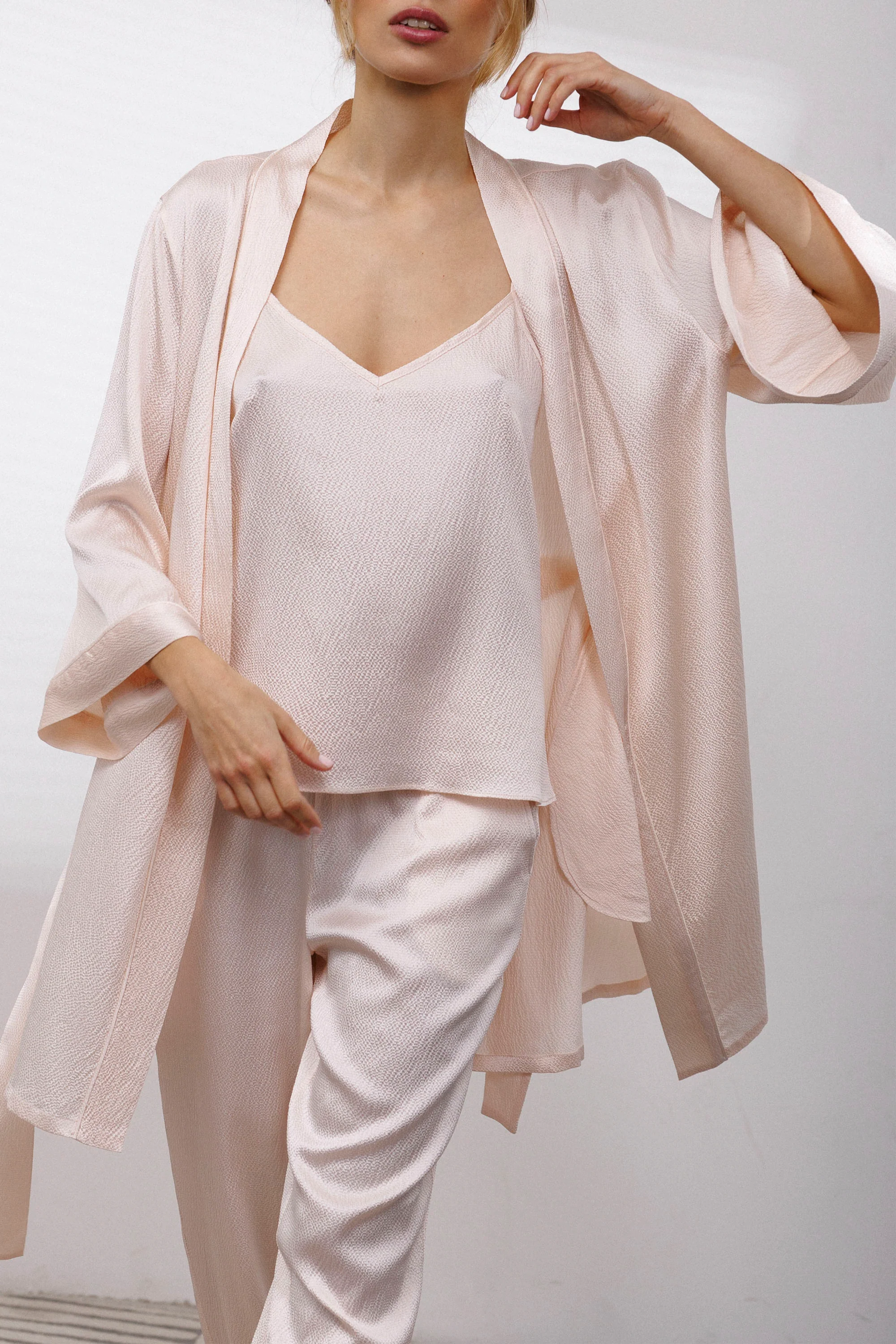 Bubble Silk Camisole and Pants Set in Powder