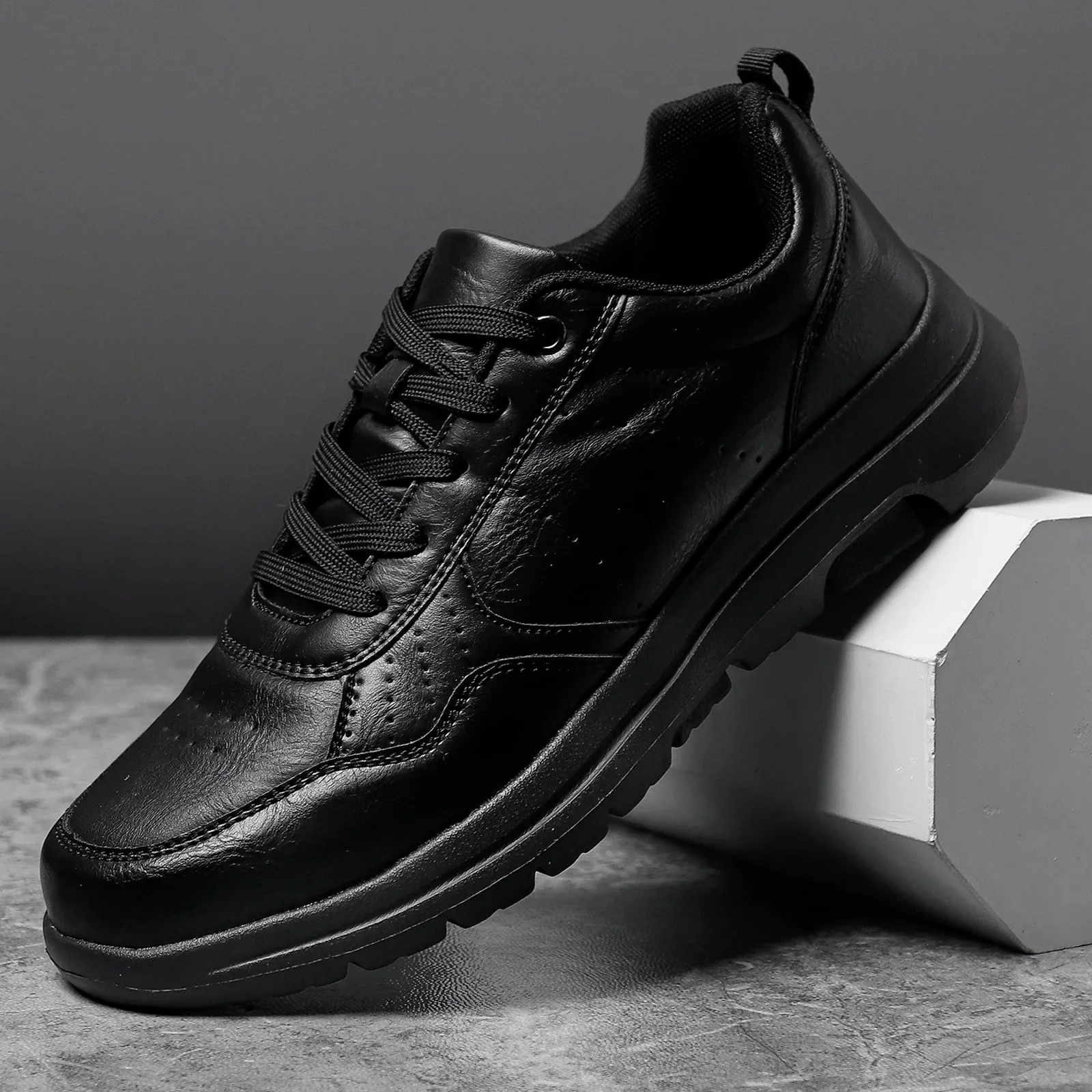 Versa Sneakers