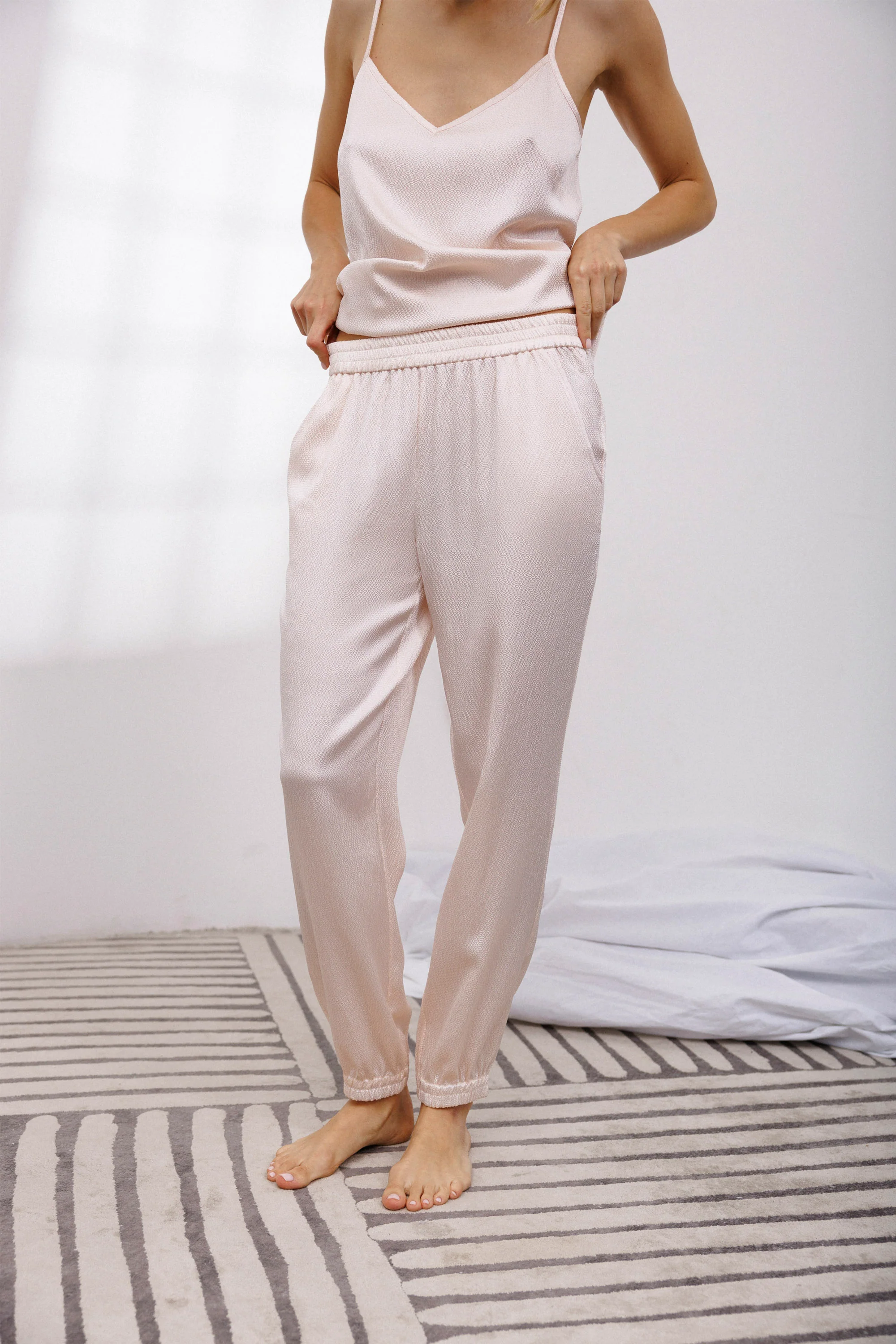 Bubble Silk Camisole and Pants Set in Powder