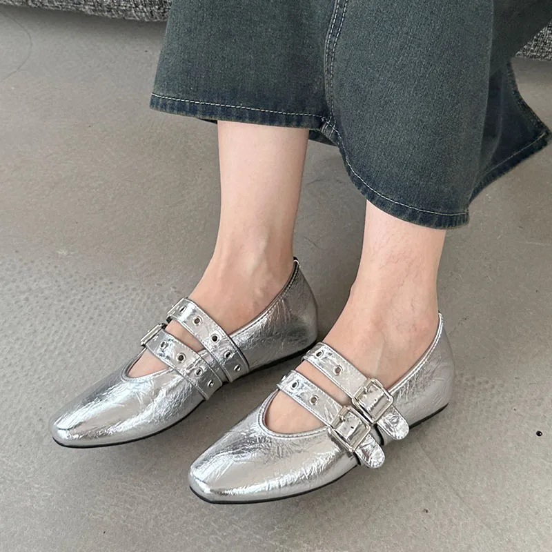 Loxie Mary Jane flats